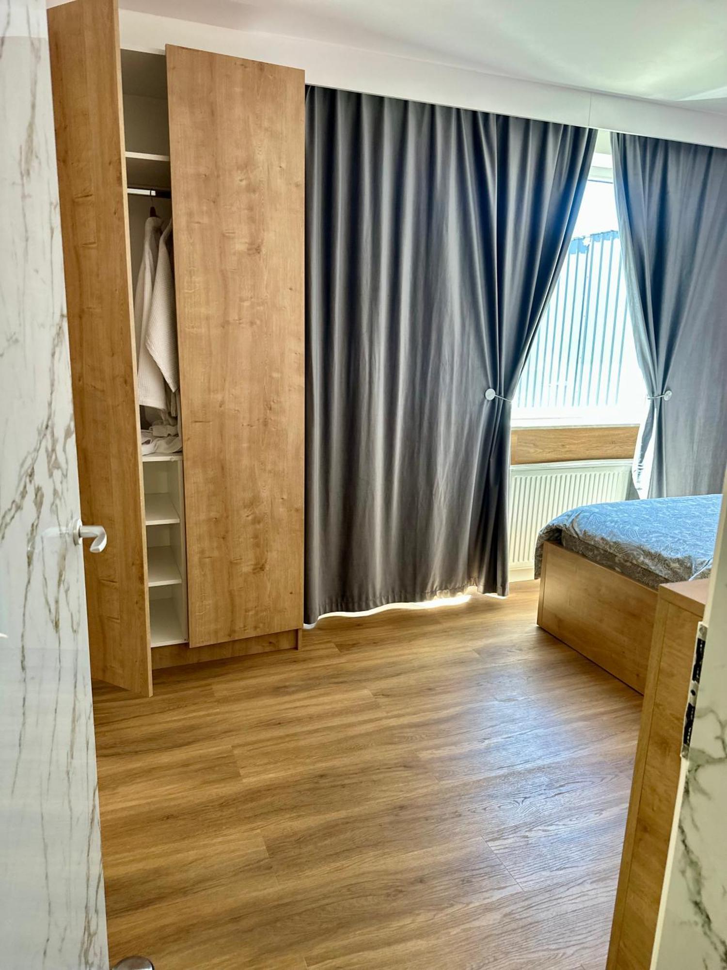 Thome Hoia Jacuzzi Cluj-Napoca Ngoại thất bức ảnh